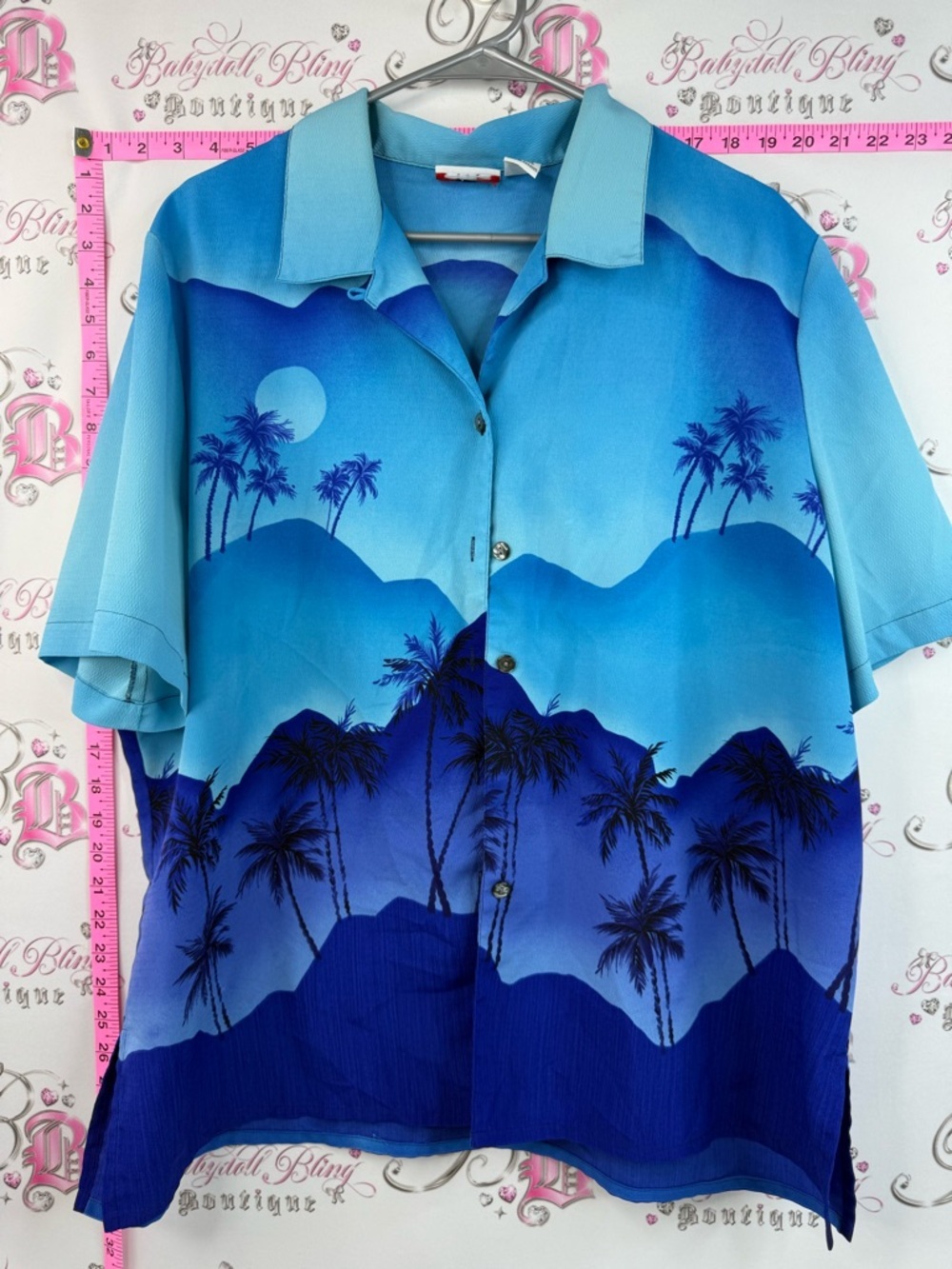 Alia T-shirt vintage Hawaii theme Blue Gradient Hawaiian Shirt with Palm Trees